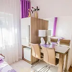 Anna Kunz Goscinne Homestay